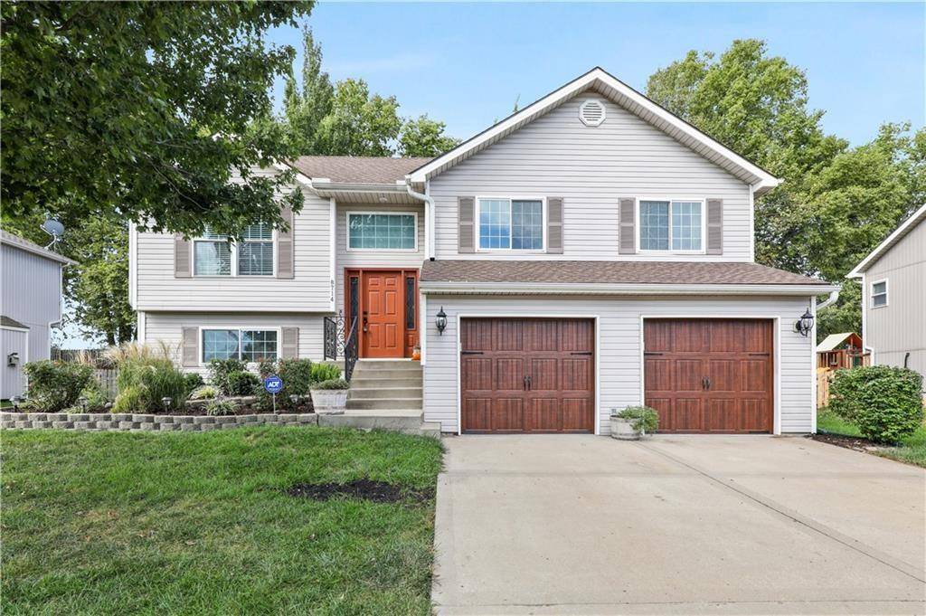 8714 N WINFIELD AVE, Kansas City, MO 64153