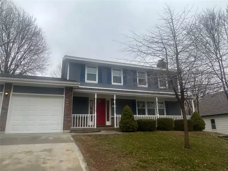 102 Willow PT, Lansing, KS 66043