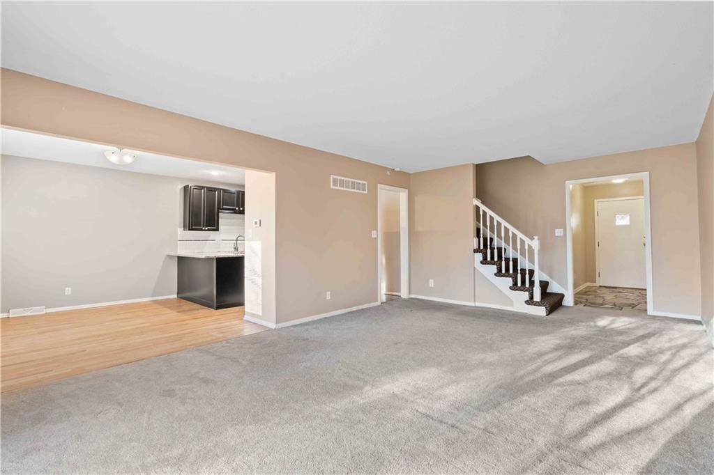 Overland Park, KS 66207,5204 W 104th ST