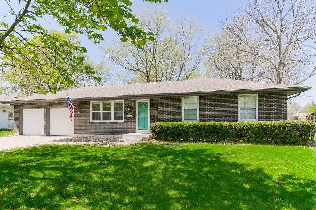 Odessa, MO 64076,309 S Dyer ST