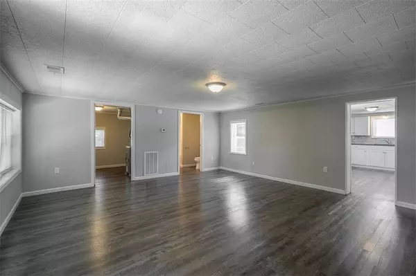 Oak Grove, MO 64075,107 SW 9th ST