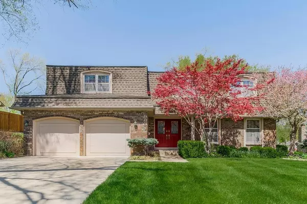 9604 W 103rd TER, Overland Park, KS 66212