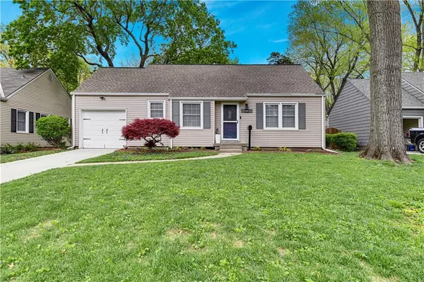5347 Rosewood ST, Roeland Park, KS 66205