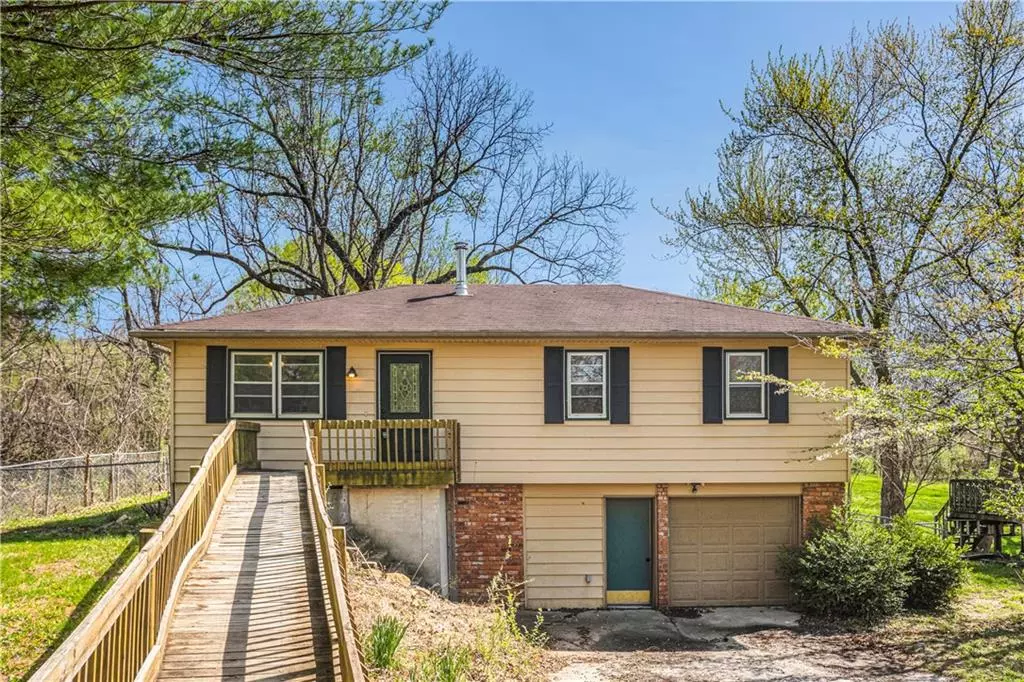 Kansas City, MO 64152,16803 NW 76th ST