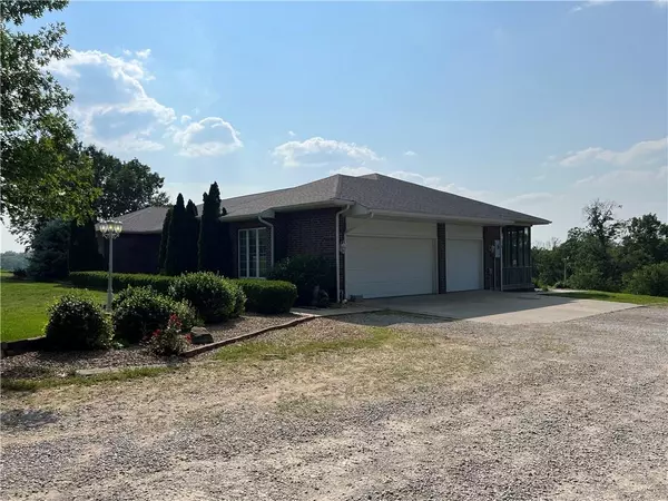 Nevada, MO 64772,13337 E Nelson RD