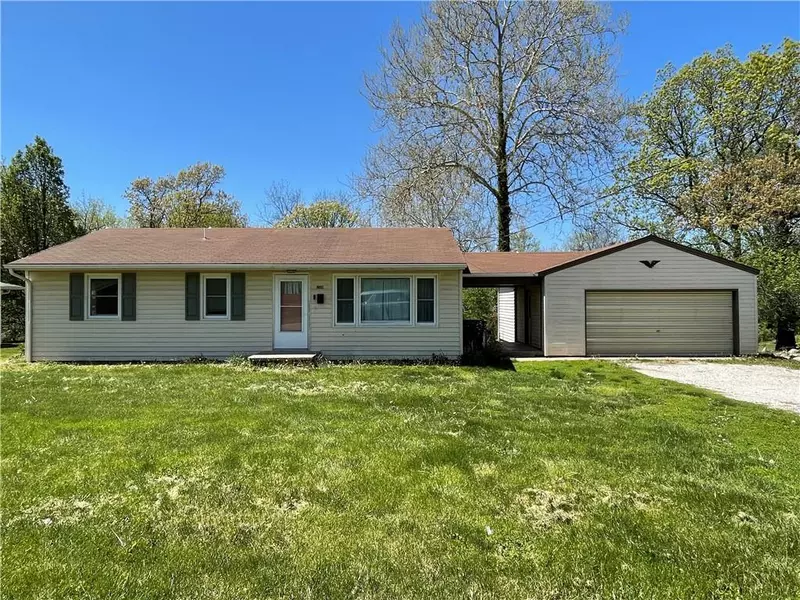 209 Santa Fe ST, Carrollton, MO 64633