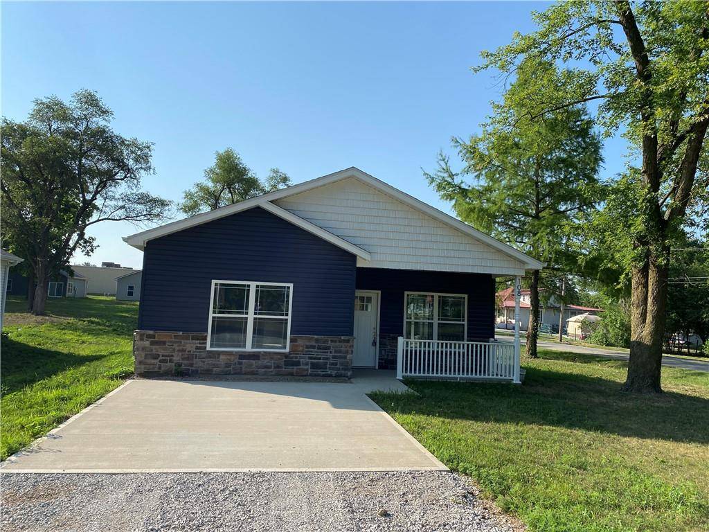 108 S Hyde ST, Windsor, MO 65360