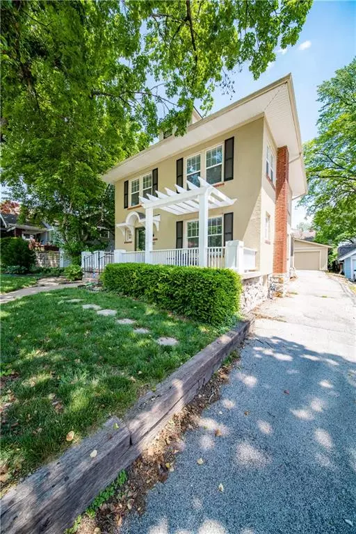 Kansas City, MO 64112,4957 Mercier ST