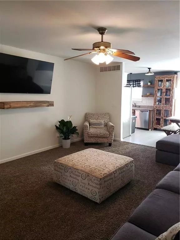 Gardner, KS 66030,316 Creekside CT