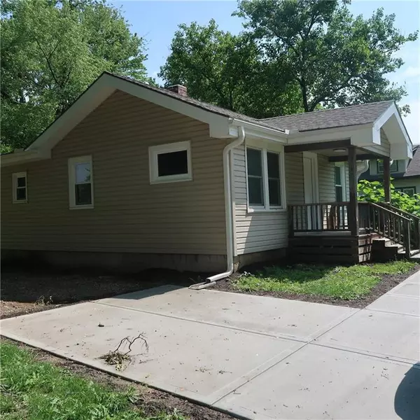 Kansas City, MO 64118,410 NE 75th TER