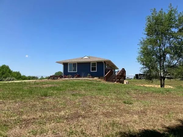 Wakarusa, KS 66546,1114 93rd ST