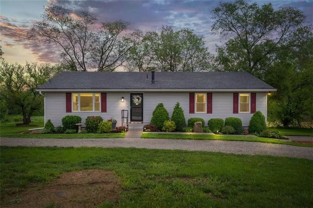 Lawrence, KS 66044,14880 246 ST