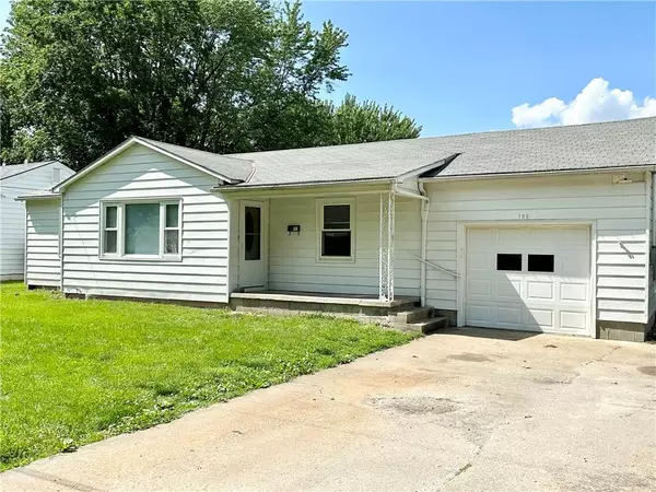 Butler, MO 64730,106 W Lee ST