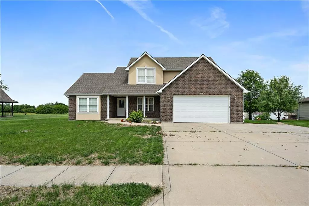 Lawson, MO 64062,205 W 10th ST