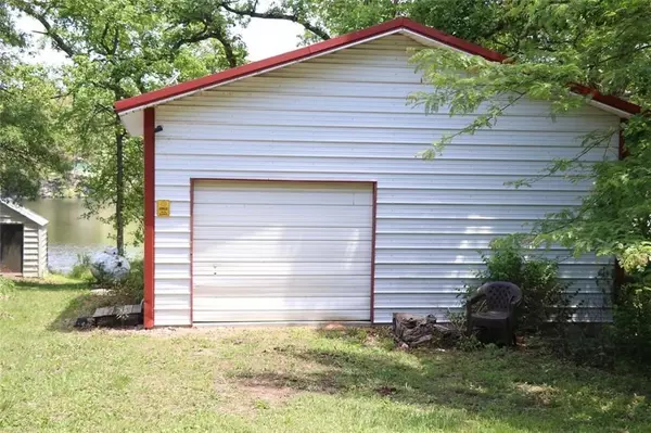 Warsaw, MO 65355,32180 Branch AVE