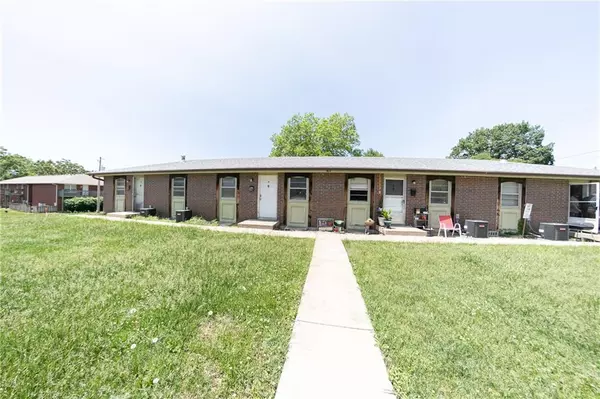 Warrensburg, MO 64093,408 S Mulberry ST