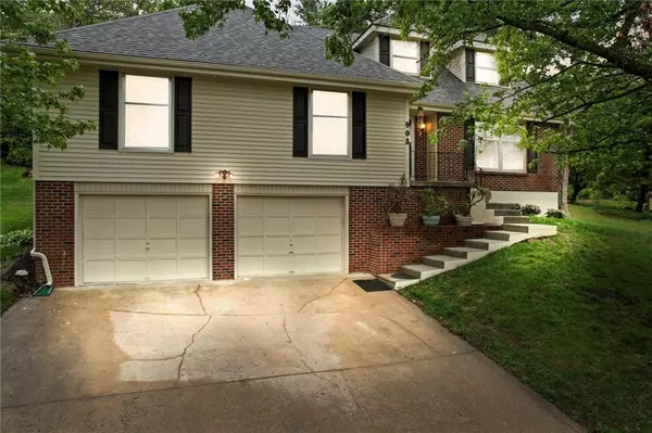 Excelsior Springs, MO 64024,903 Forest DR