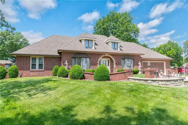 Independence, MO 64055,3704 S Beatrice CT