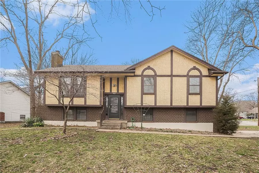 404 Hawthorne CT, Belton, MO 64012