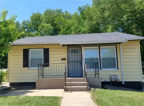 3746 Mersington AVE, Kansas City, MO 64128