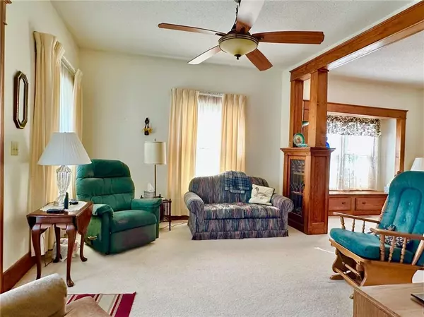 Trenton, MO 64683,208 W 7th ST