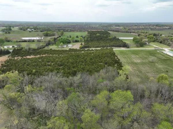 Paola, KS 66071,Lone Star RD