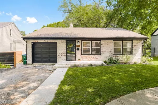 4018 W 47th TER, Roeland Park, KS 66205