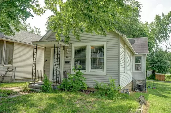 725 Dakota ST, Leavenworth, KS 66048