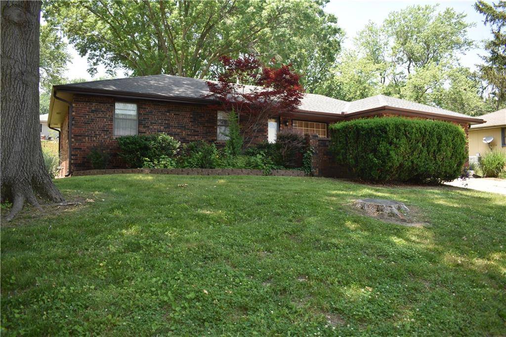 St Joseph, MO 64506,1818 Pat DR
