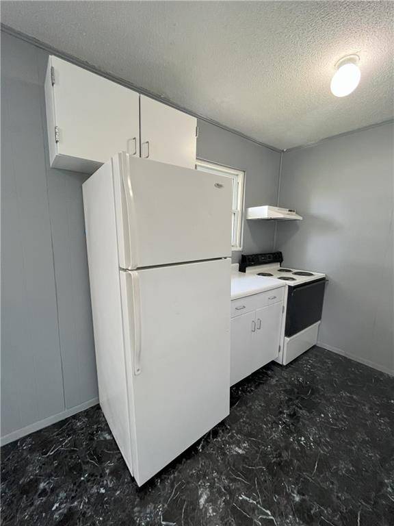 Warrensburg, MO 64093,33 SE 250th RD