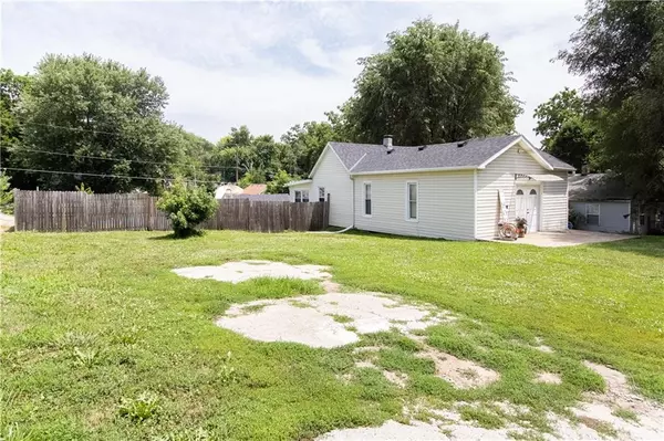 St Joseph, MO 64503,2705 S 23rd ST