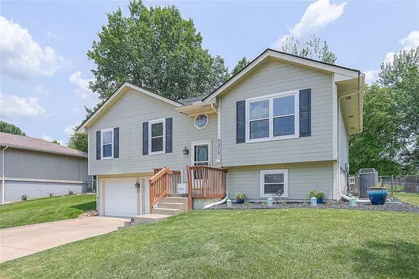 Kearney, MO 64060,1315 Rose ST