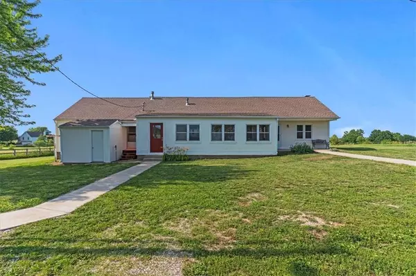 13939 174th ST, Linwood, KS 66052