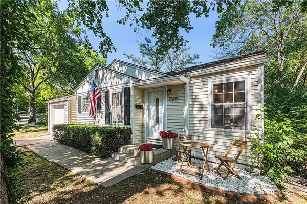 7609 Locust ST, Kansas City, MO 64131