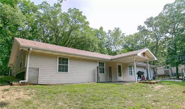 877 SE 170 RD, Knob Noster, MO 65336