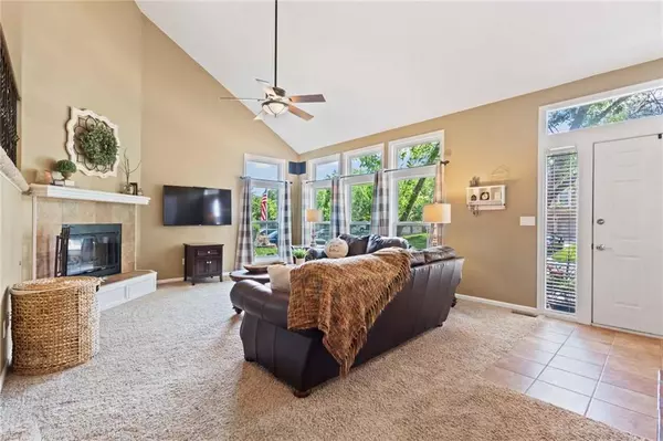 Shawnee, KS 66226,6440 Chouteau ST