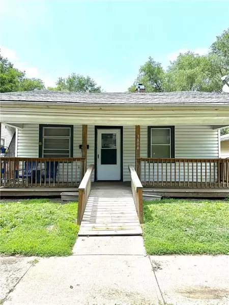 3804 Terrace AVE, St Joseph, MO 64504