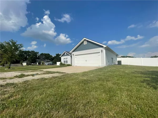 Knob Noster, MO 65336,383 SE 971 N/A