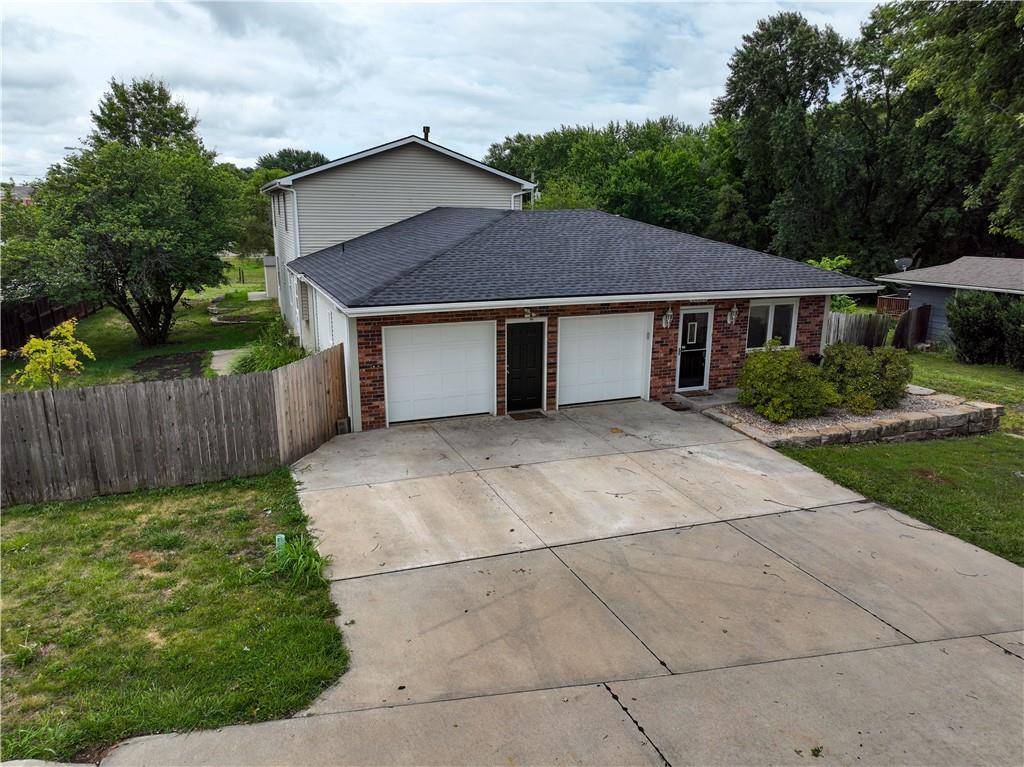 10830 N Oak Trafficway, Kansas City, MO 64155