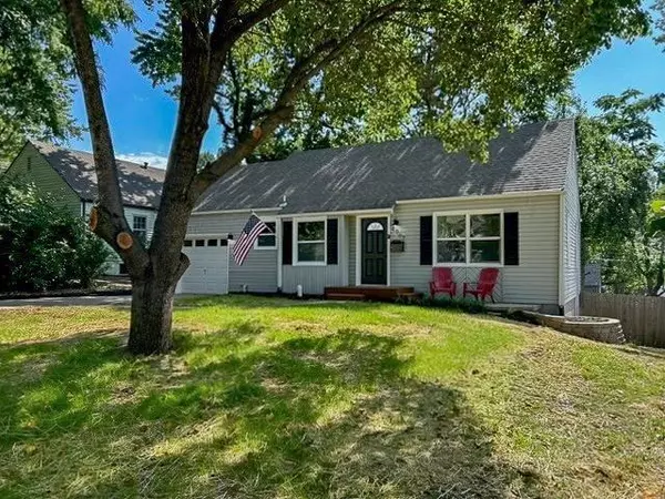 Roeland Park, KS 66205,4907 Juniper ST