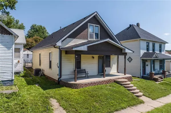 1003 Green ST, St Joseph, MO 64505