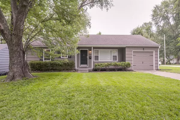 6625 W 72ND ST, Overland Park, KS 66204