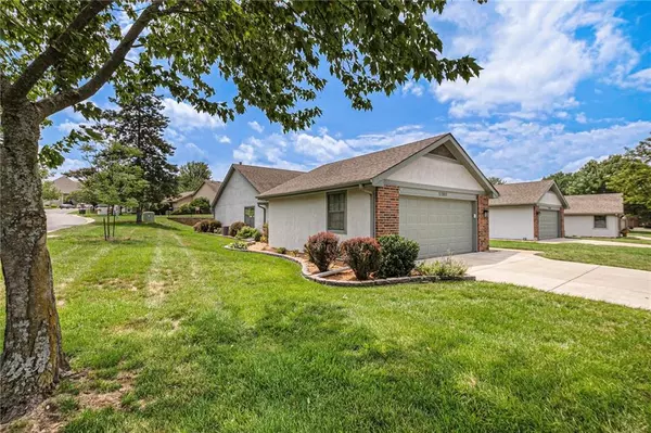 Overland Park, KS 66213,12001 W 120th TER