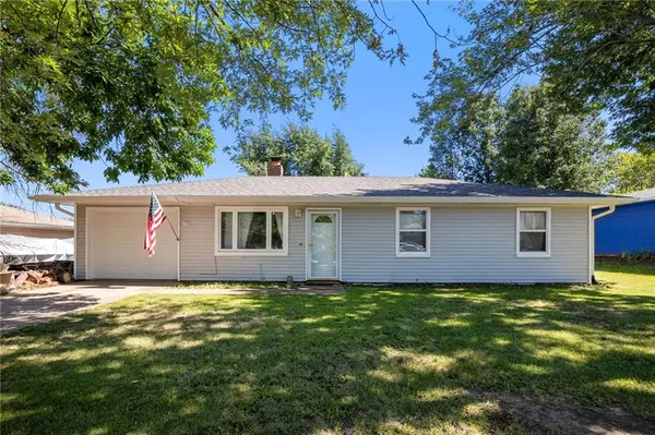 509 W Edgewood DR, Edgerton, KS 66021