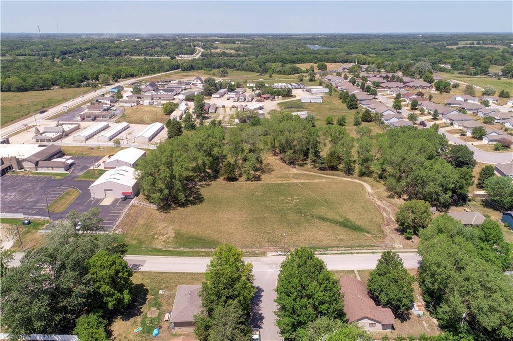 Harrisonville, MO 64701,S Delmar ST