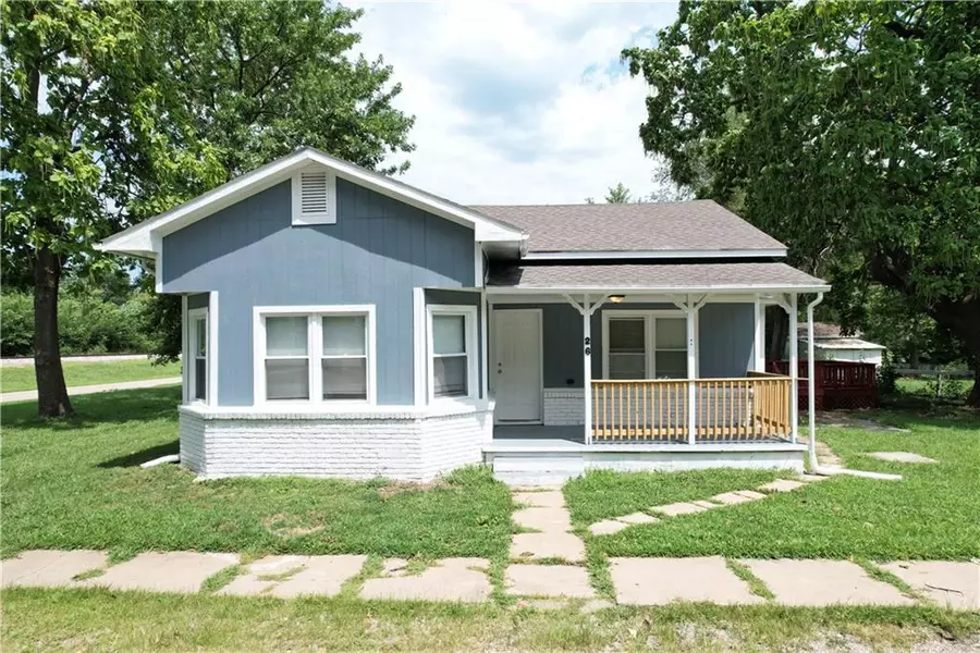 26 E 7th ST, Adrian, MO 64720