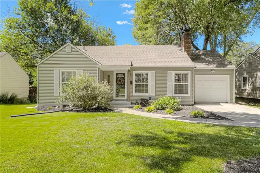 5308 Rosewood DR, Roeland Park, KS 66205