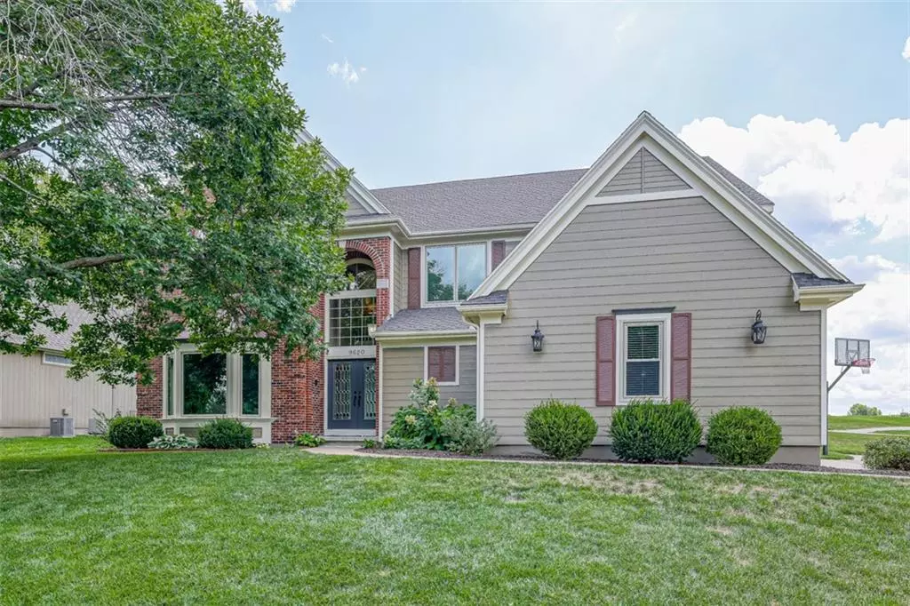 Lenexa, KS 66220,9620 Falcon Ridge DR