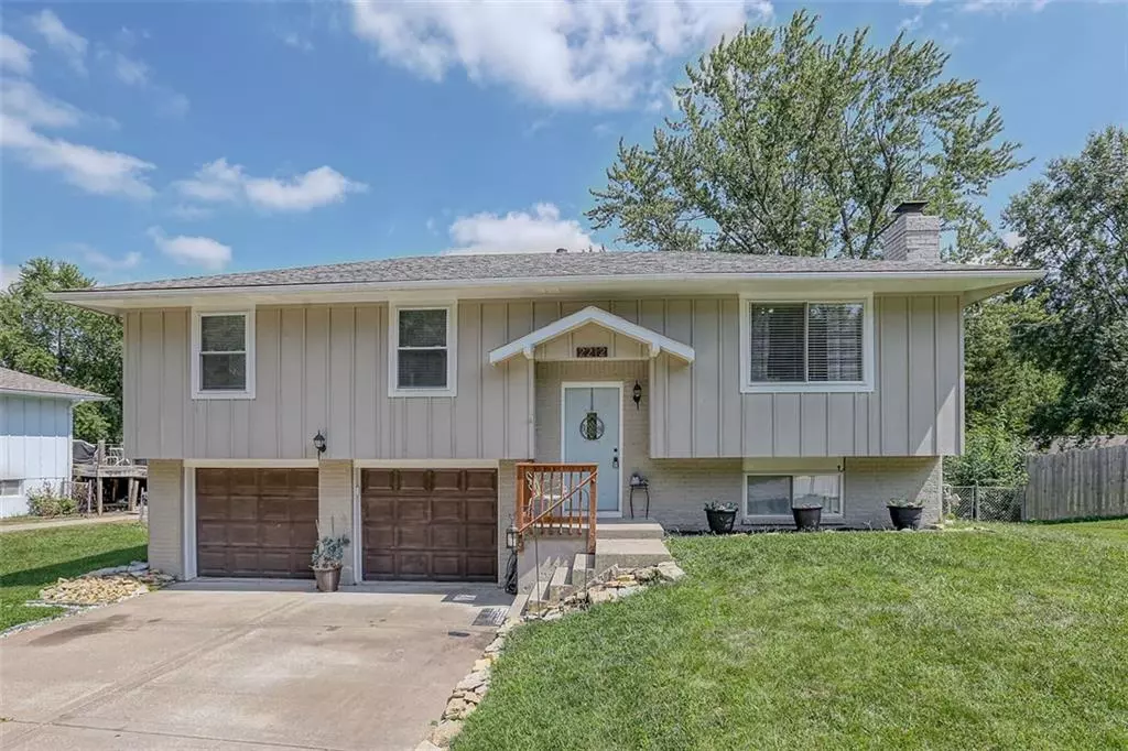 Blue Springs, MO 64014,2212 SW Keystone PL