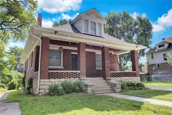 3723 Central ST, Kansas City, MO 64111